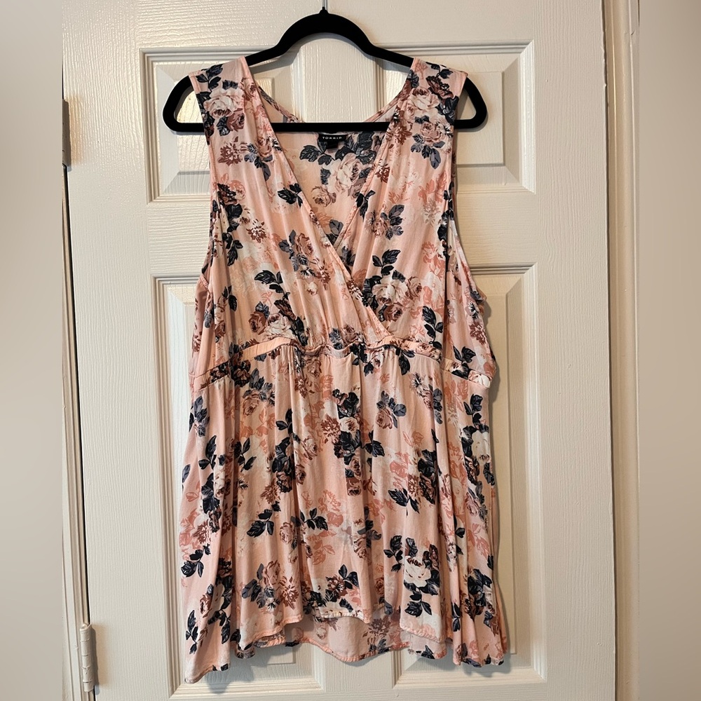 Torrid Floral Sleeveless Top